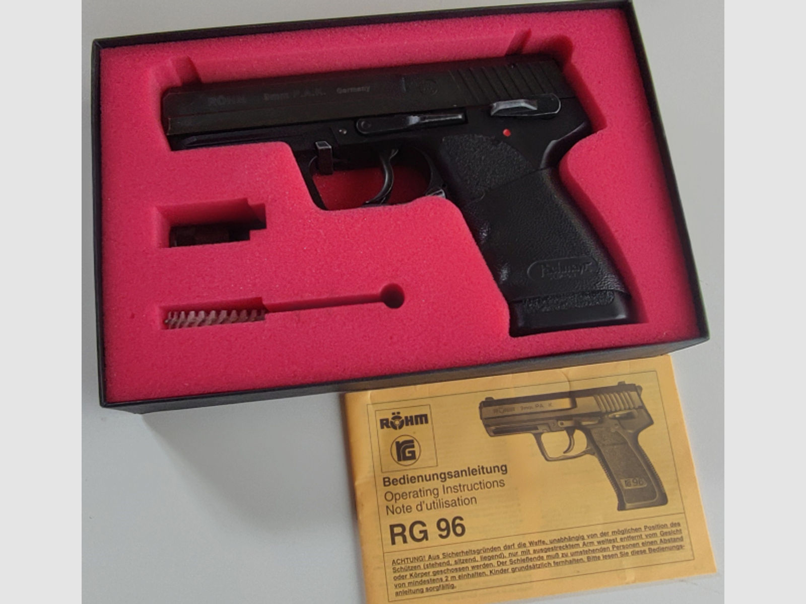 Röhm RG 96 Schreckschuss Pistole brüniert 9mm PAK