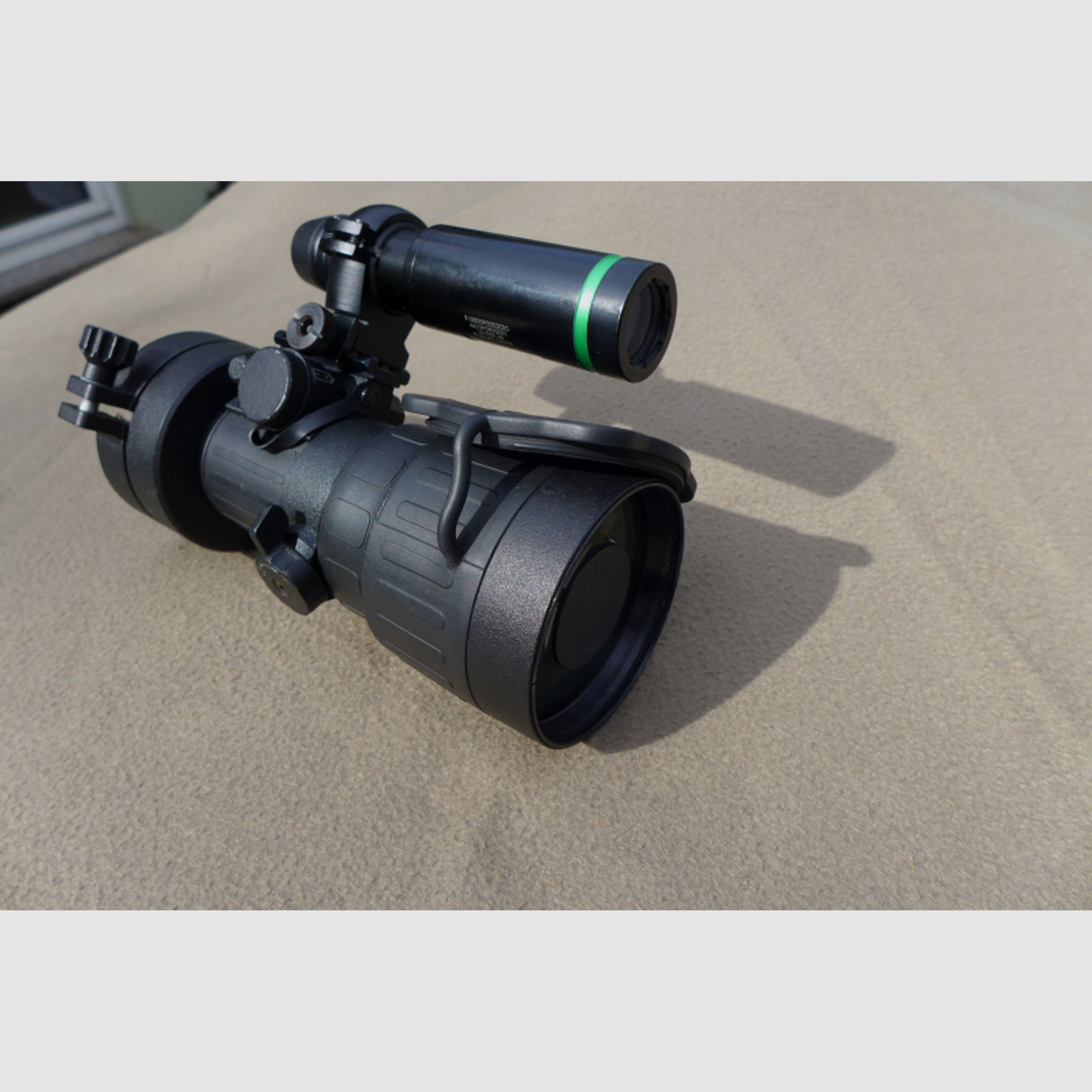 Nachtsichtvorsatz ATN PS 22 mit Laserluchs LA 850-50 pro II
