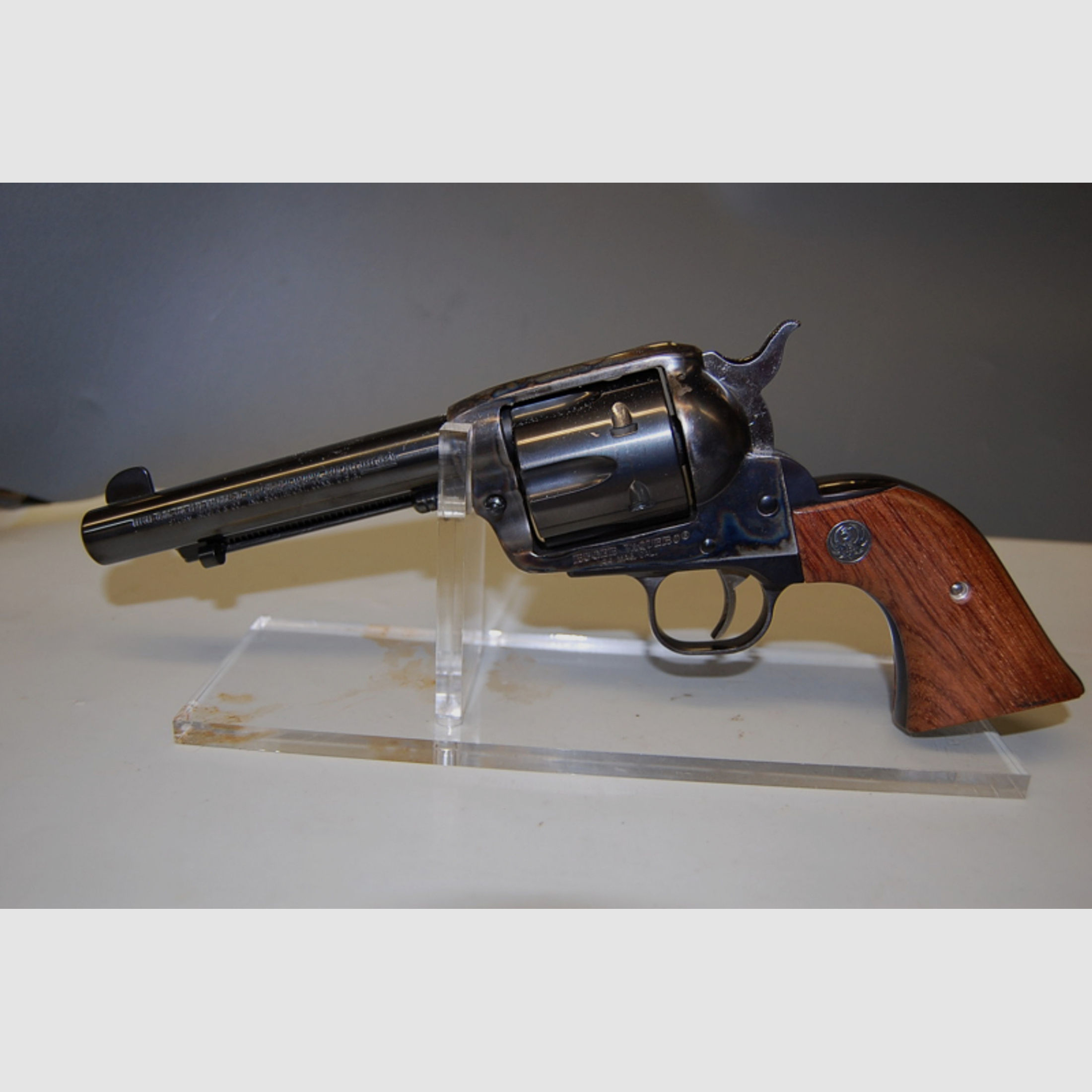 SAA Revolver Ruger Vaquero Kal 44Mag 5" Lauf wie neu aus Sammlung