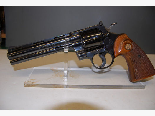 Revolver Colt Python Kal. 357Magnum mit 6" Lauf Zustand wie Neu vom Sammler