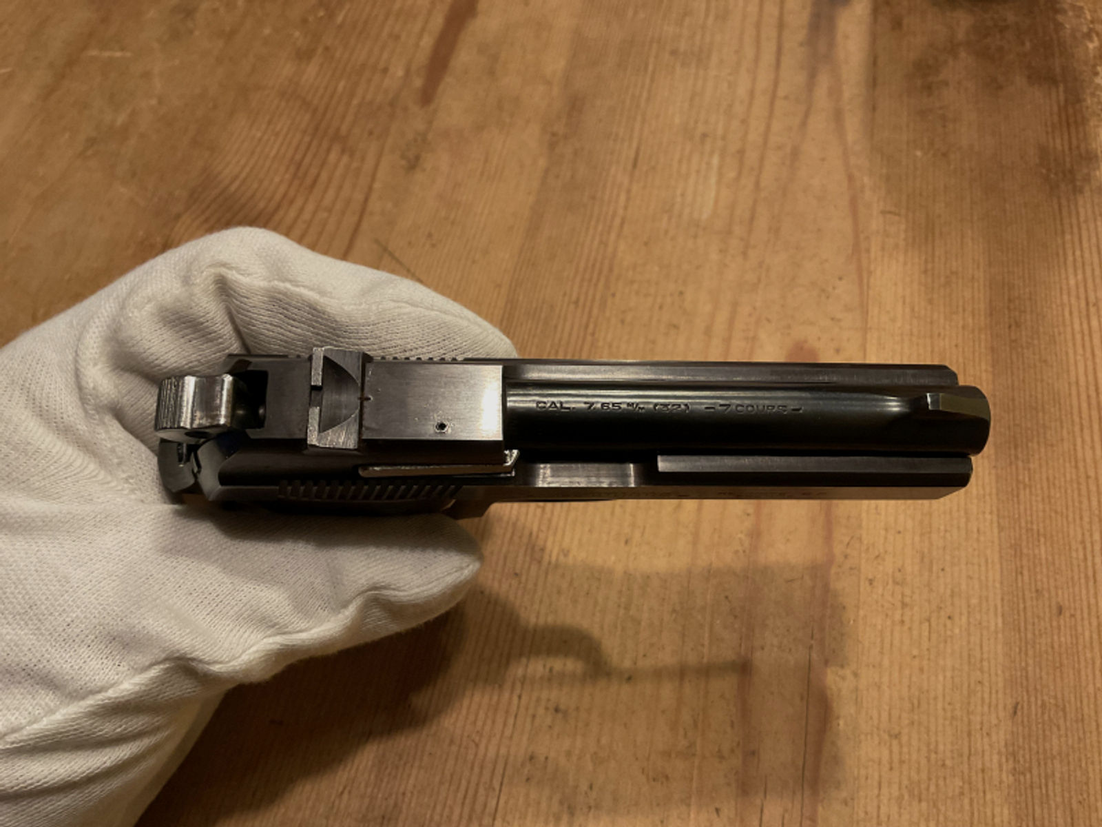 Pistole Unique Mod.L im Kaliber 7,65mmBrowning SNR 700025