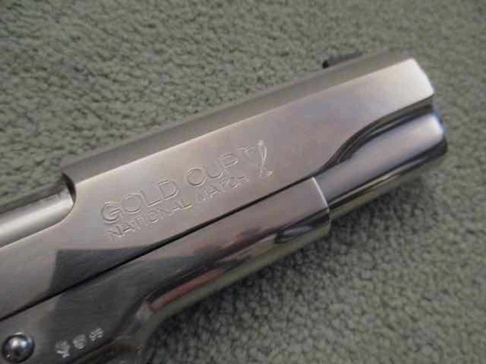 Pistole Colt, Gold Cup, .,45ACP Stainless ?