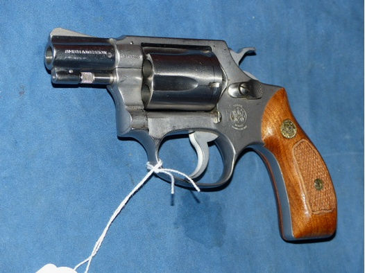 Stainless Smith & Wesson Revolver Mod. 60 cal. 38 SPL.