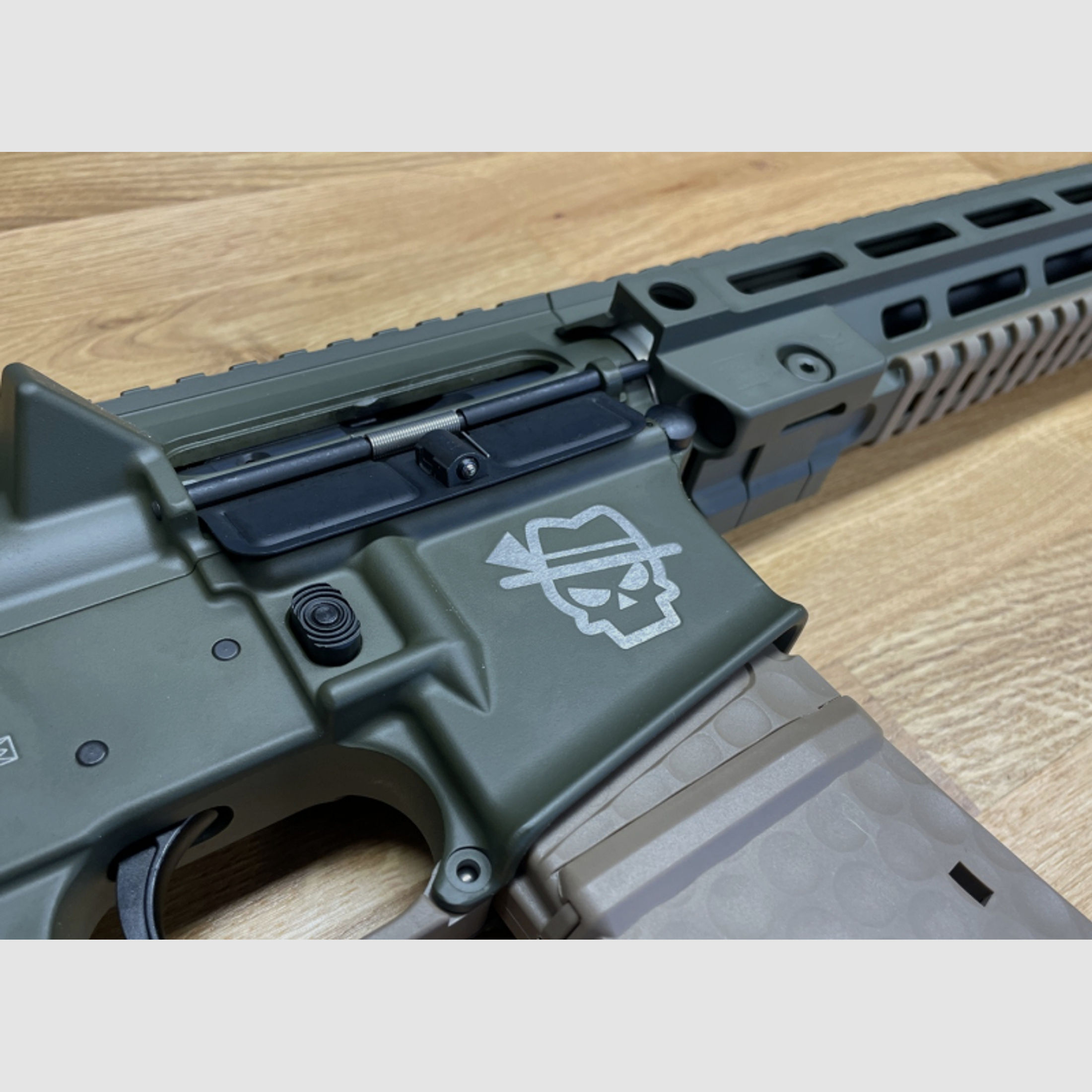 Oberland Arms OA-15 M5 Special Edition FDE/OD Premium Kaliber .223 Remington 16,75" Lauf