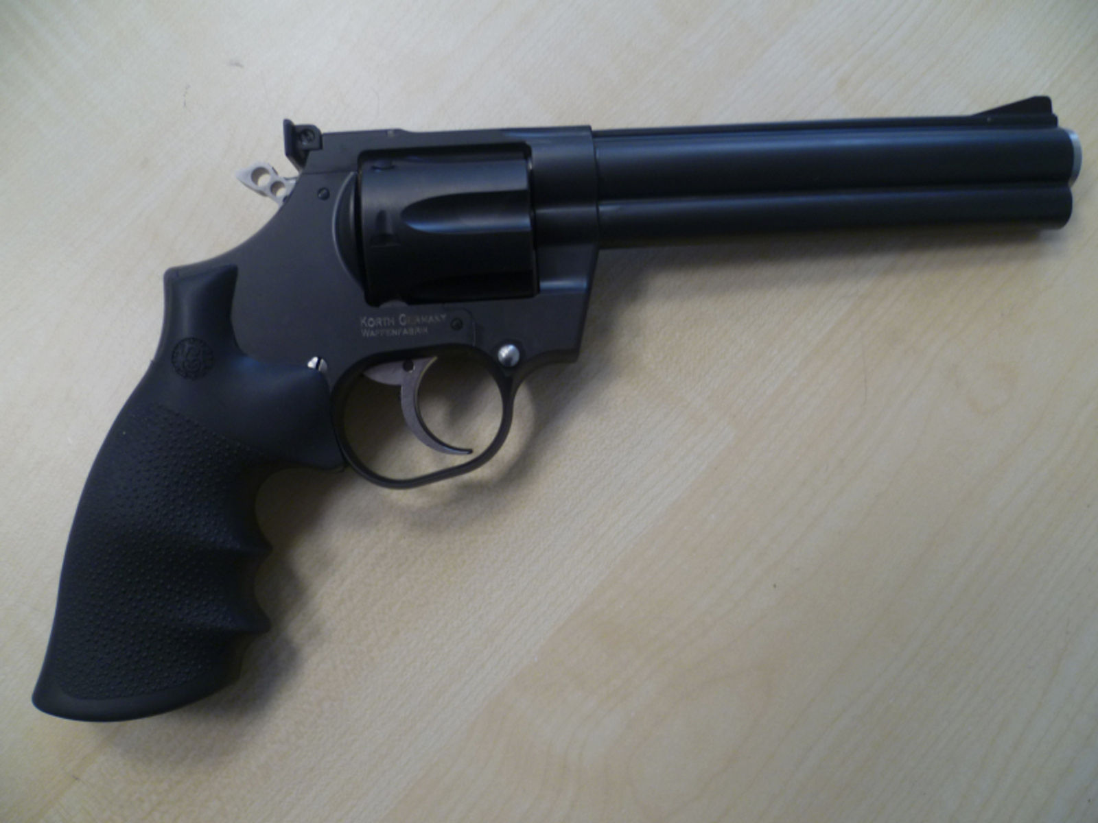 Revolver Korth National Standard 6" .357 Magnum