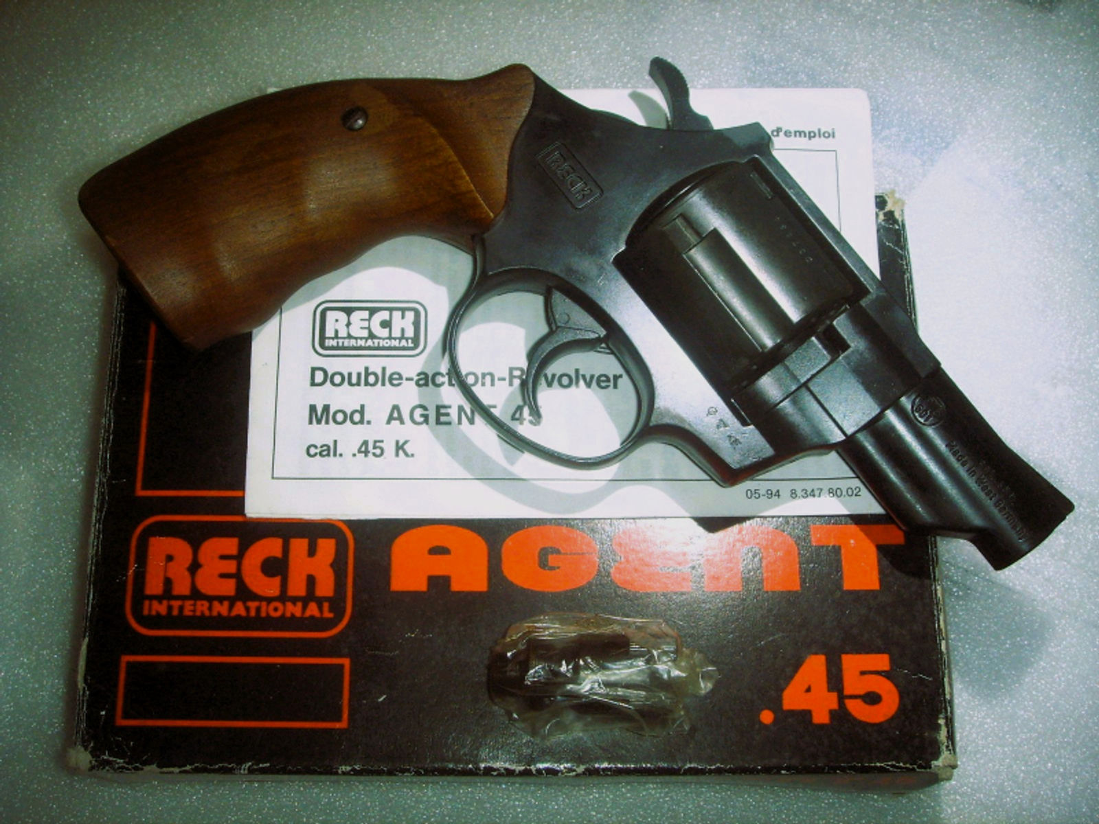 RECK Agent Revolver .45K m. Holzgriffschalen