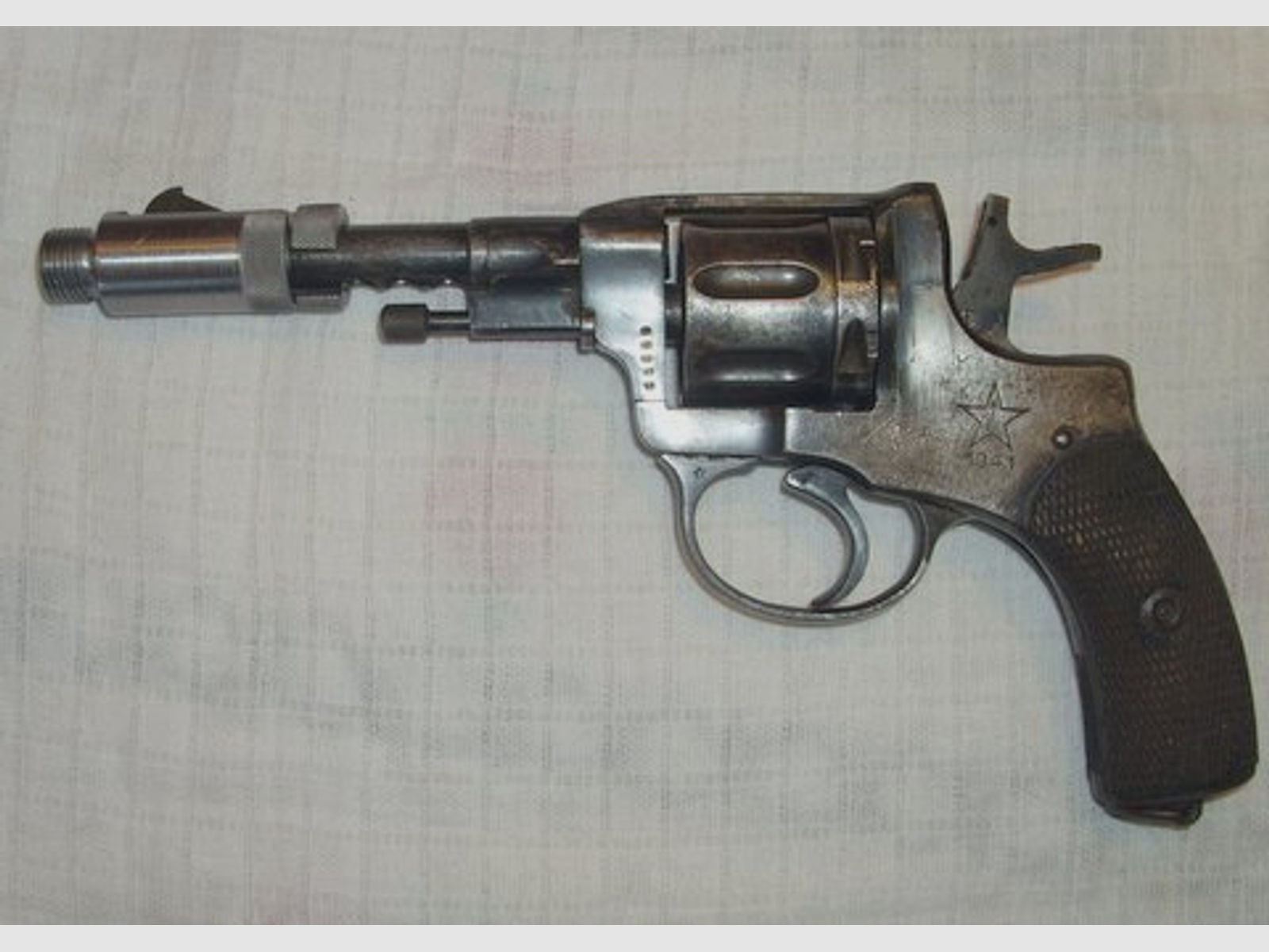 Nagant M1895 Revolver Laufgewinde schalldämpfergewinde 16X1,5 Gewinde,oder 20 1/2 unef gewinde