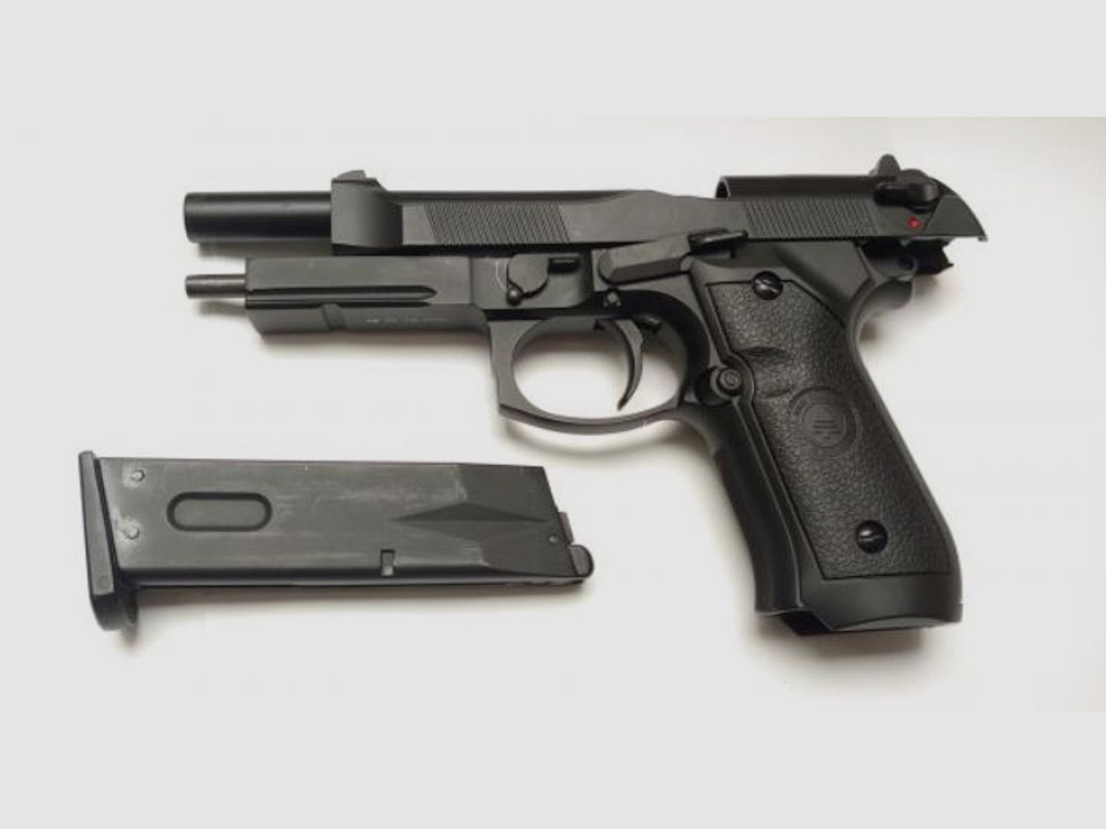 Pistole Beretta M9A1 Vollmetall