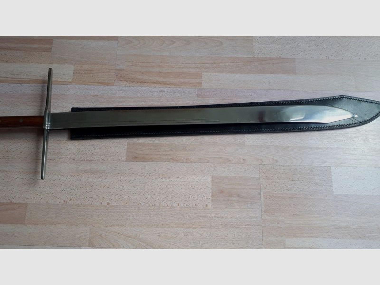 Großes Messer, von Haller Stahlwaren, in OVP & schwarzer Lederscheide, geschärft