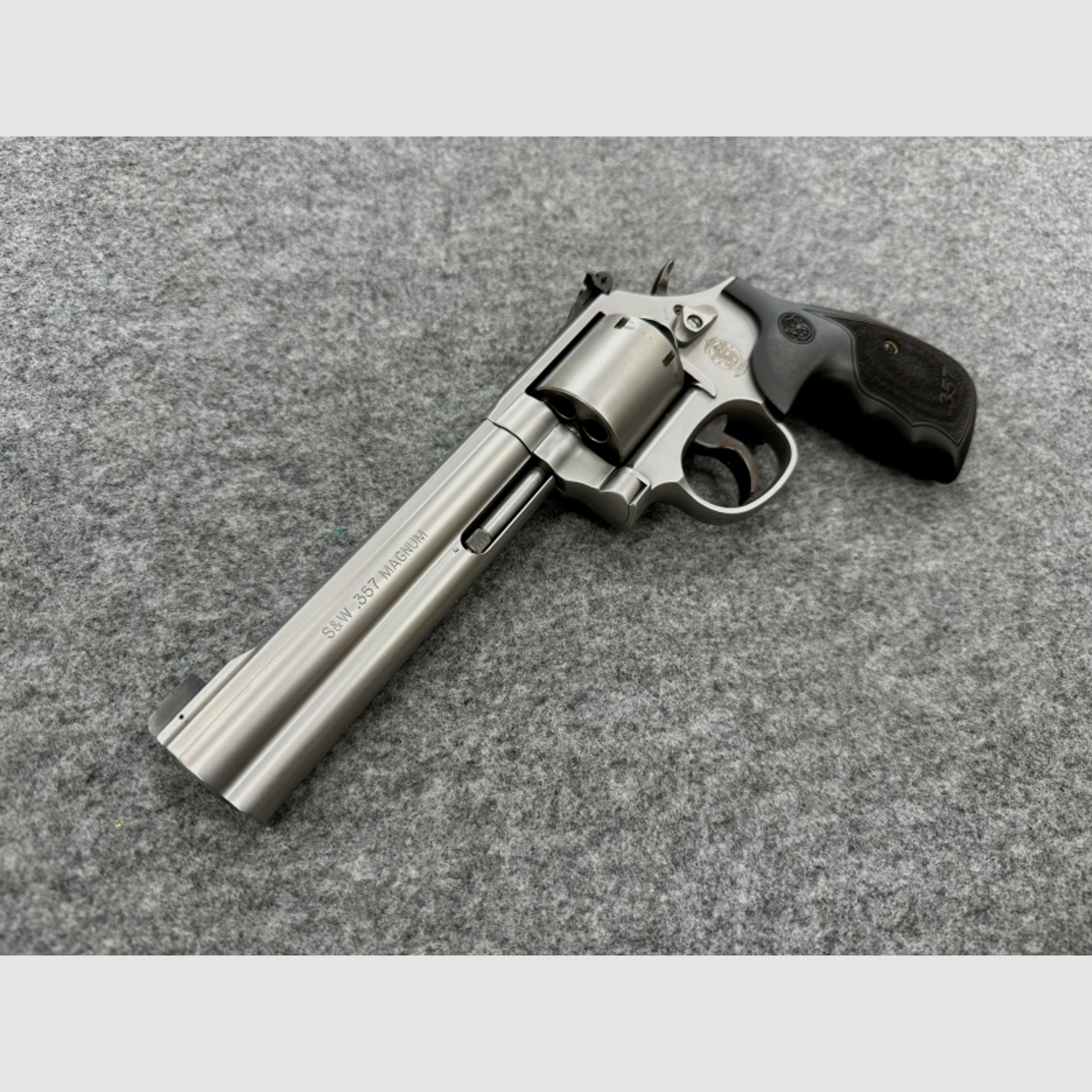 Revolver Smith & Wesson 686-6 .357Mag - versandkostenfrei -