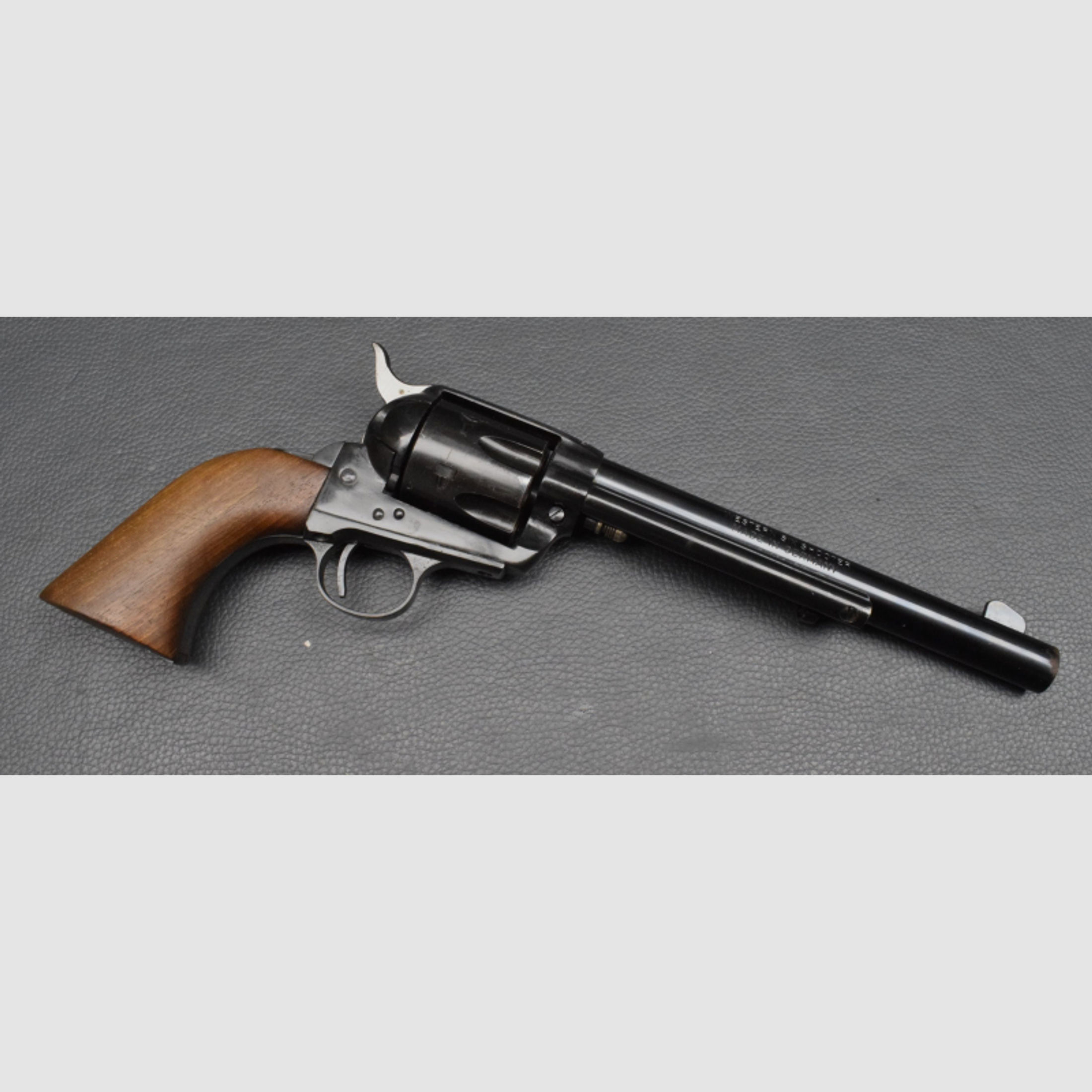 Weihrauch Modell Western Six Shooter, brüniert Kaliber 9mm Knall, mit Gürtel, gut