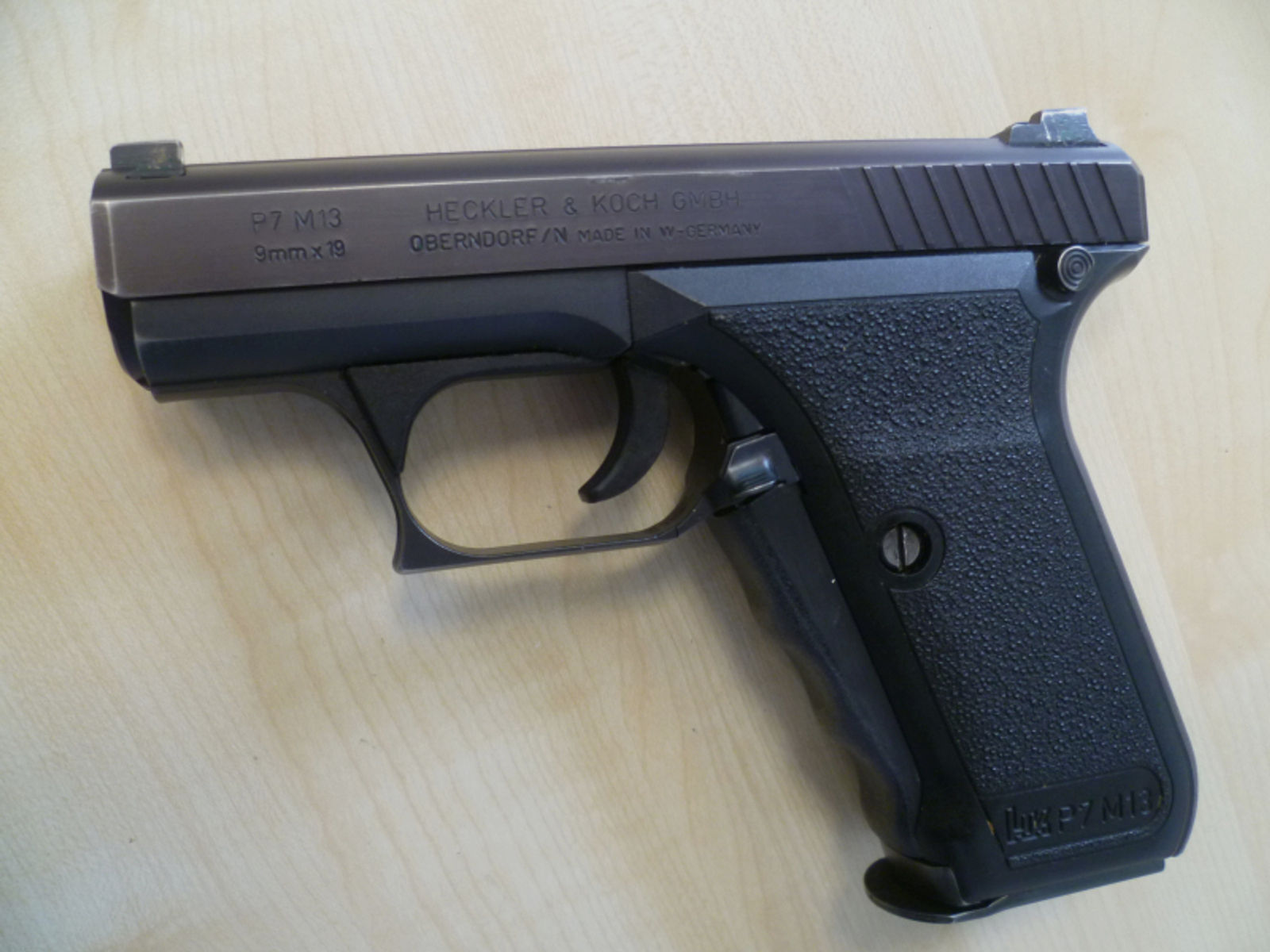 Pistole Heckler & Koch P7 M13 9mm Luger