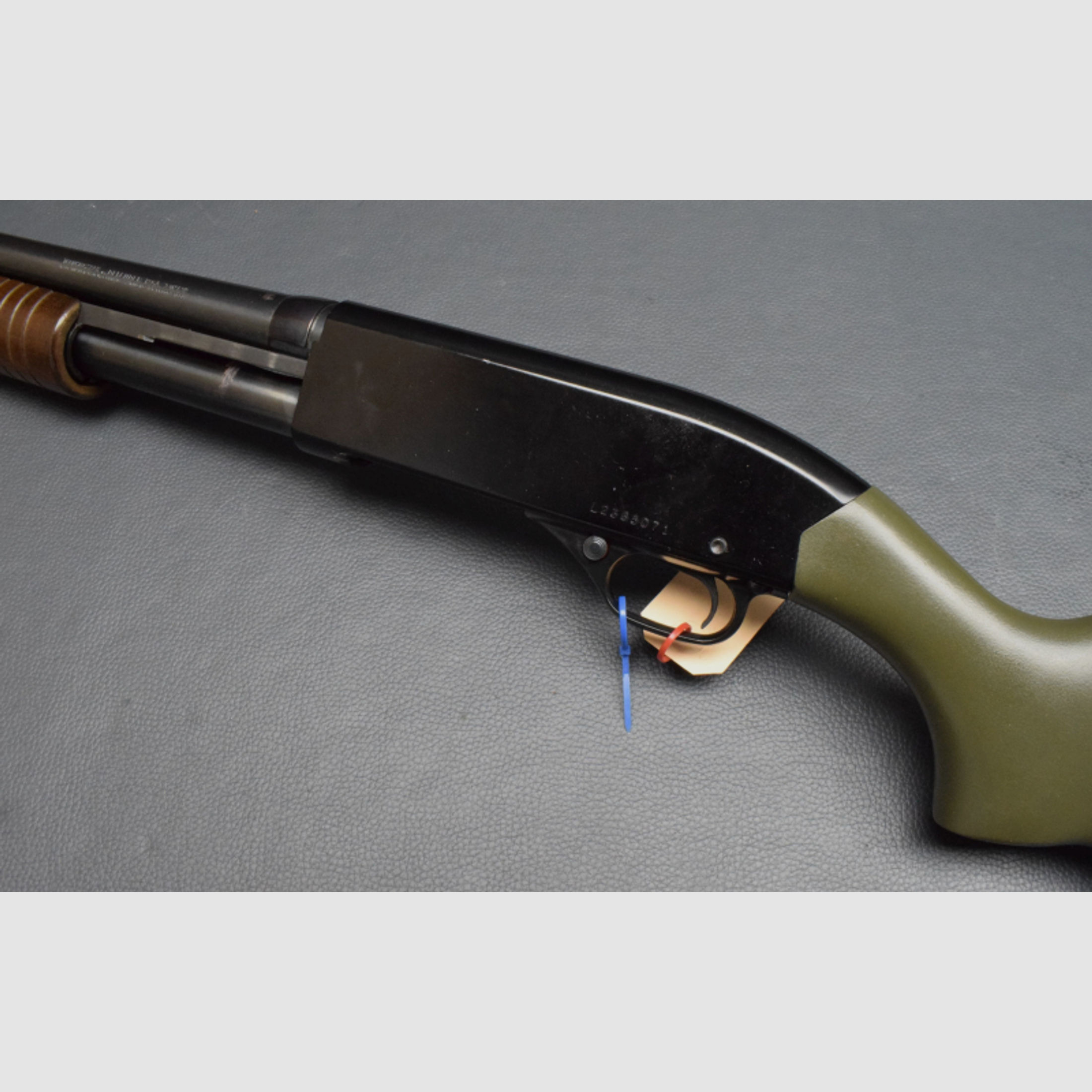 Winchester 1200 Defender, Repetierflinte, Kaliber. 12/76Mag., mit Funktionsstörungen