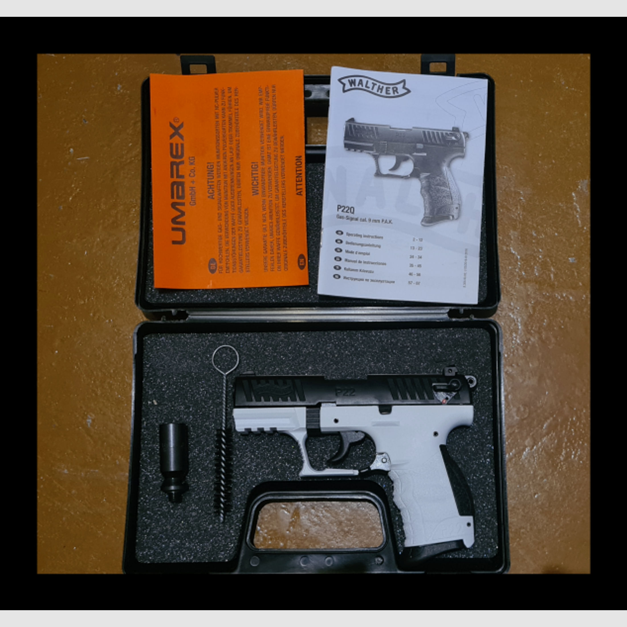 Walther P22Q Chess 9mm P.A.K.
