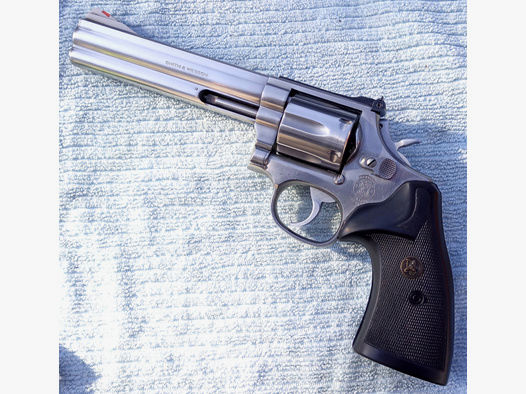 S&W Revolver Kal. 357 Magnum 6 Zoll