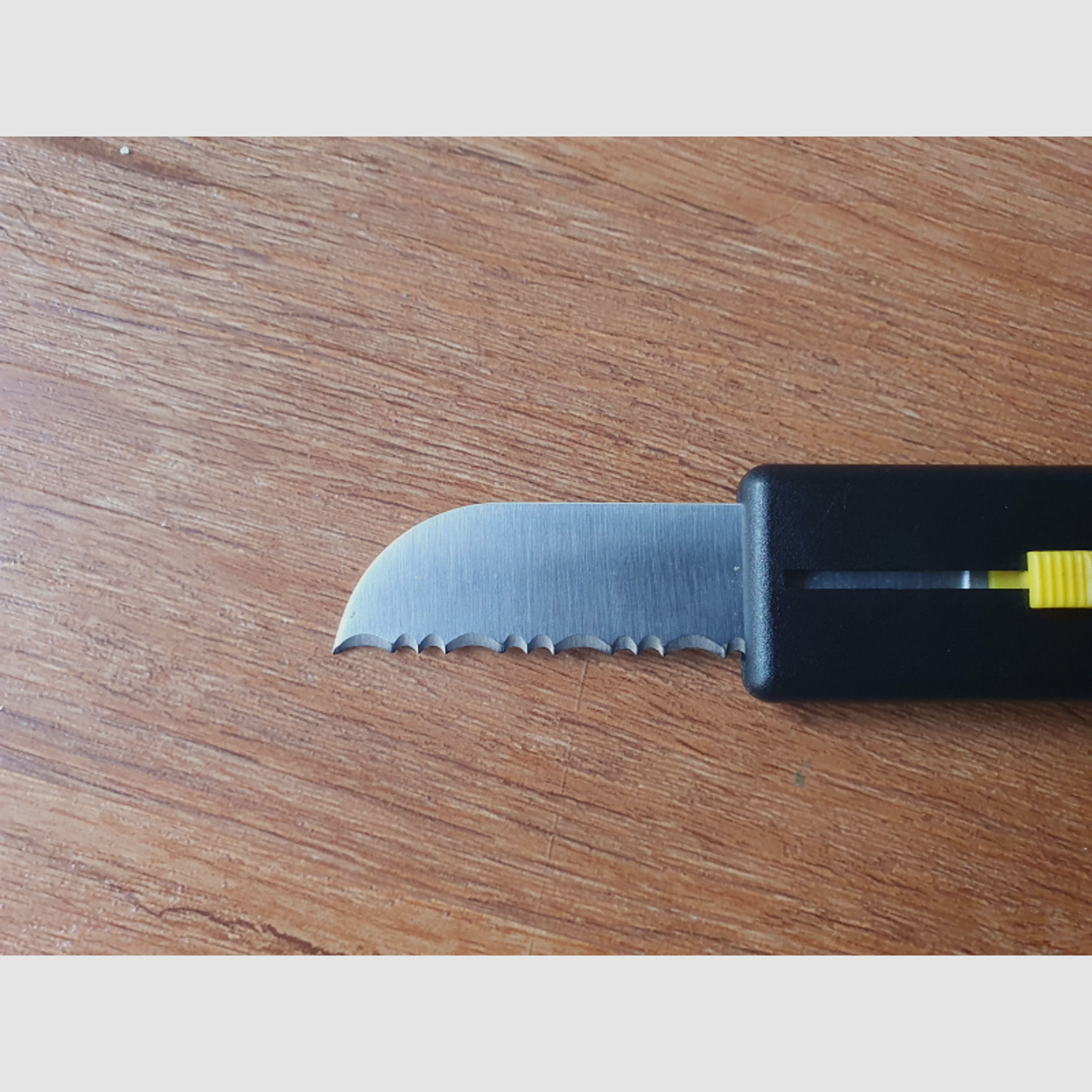 SOG USA EZ Knife, Taschenmesser
