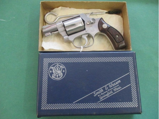 Revolver Smith & Wesson Mod. 60 , Kal. .38 Sp , kein Colt , kein Ruger