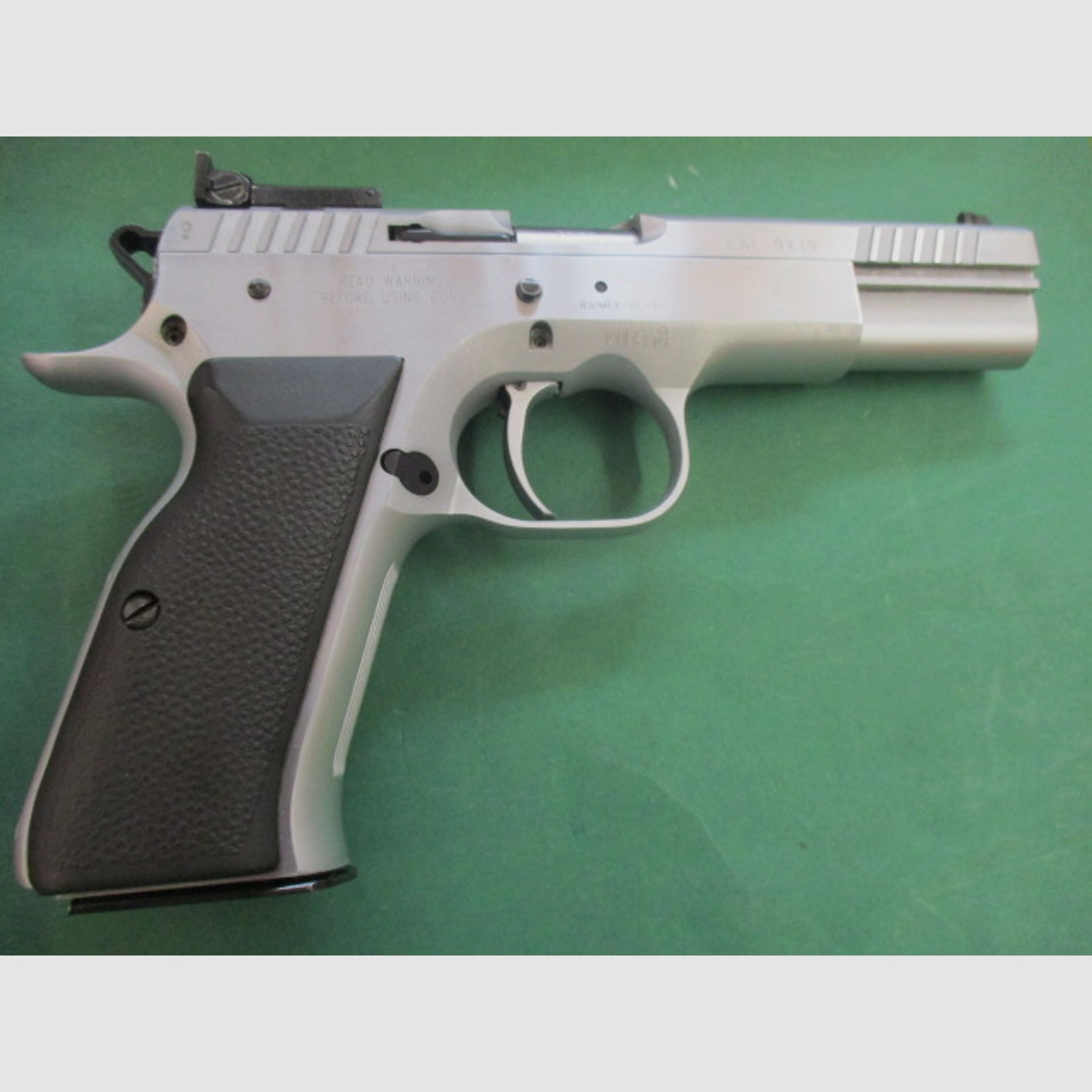 Pistole Tanfoglio Match ,Kal. 9mm Luger mit Wechselsystem KK , keine Walther , keine Ruger