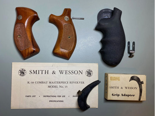 Für Revolver Smith & Wesson mod 15, Alten Originalkarton und Holz und Gum-Griffschalen, Grip Adapter