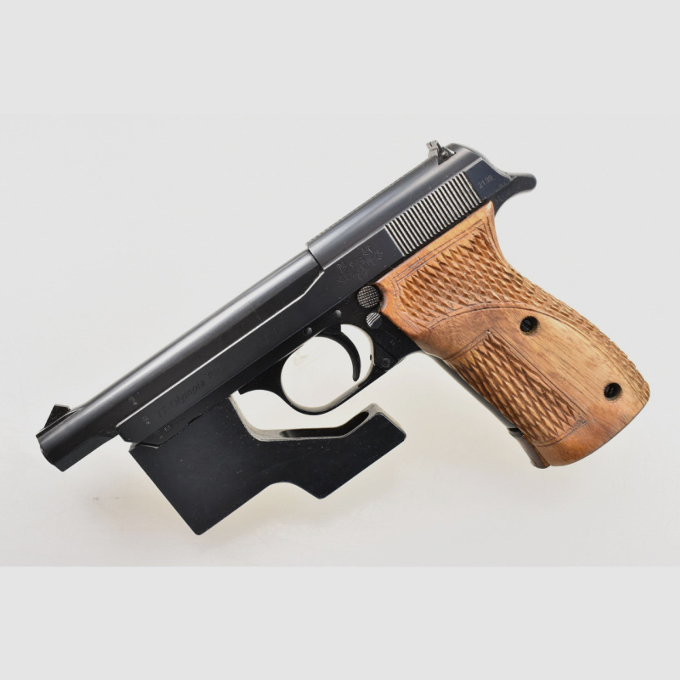 NORINCO KK - Pistole Modell TT / Walther Olympia im Kal .22 LR mit Reservemagazin