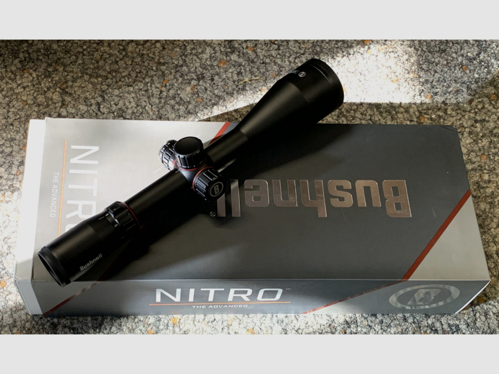 Neuware---Bushnell Nitro 3-18x56 Leuchtabs. 4, 30mm Mittelrohr
