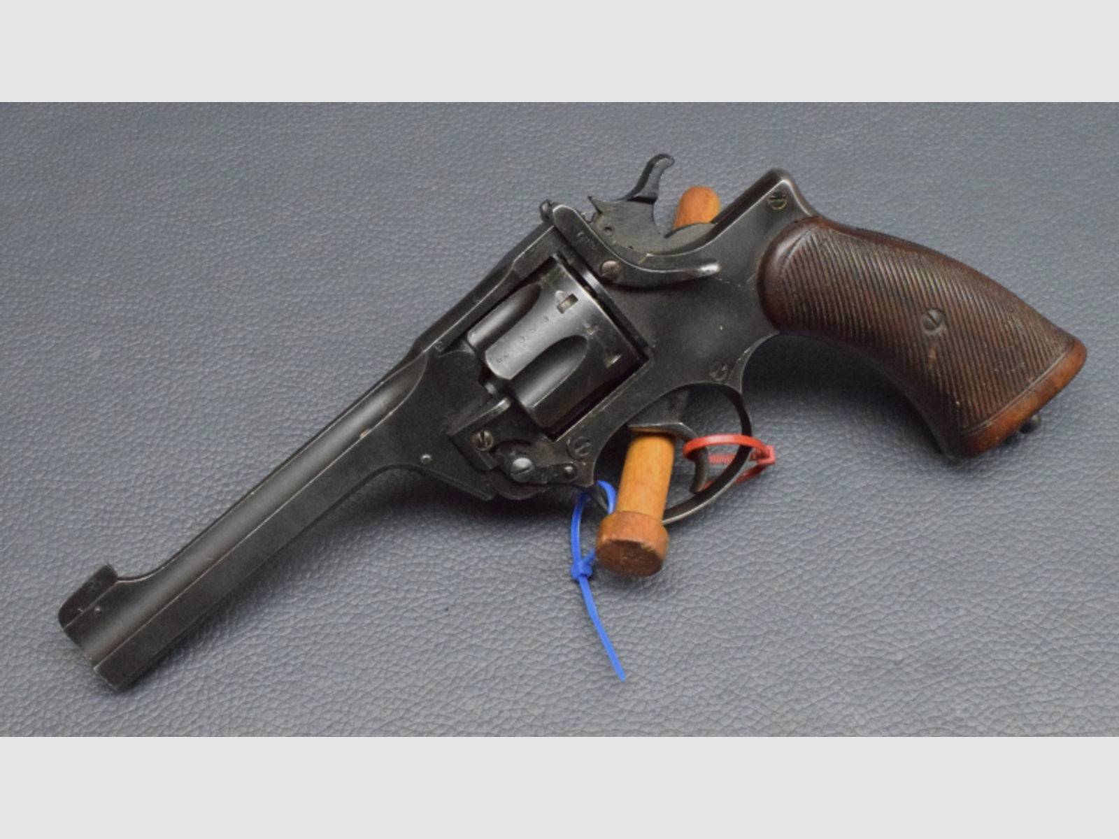 Enfield Revolver No.2 MK, Revolver von 1937 , Kaliber 38 S&W, 4", gut