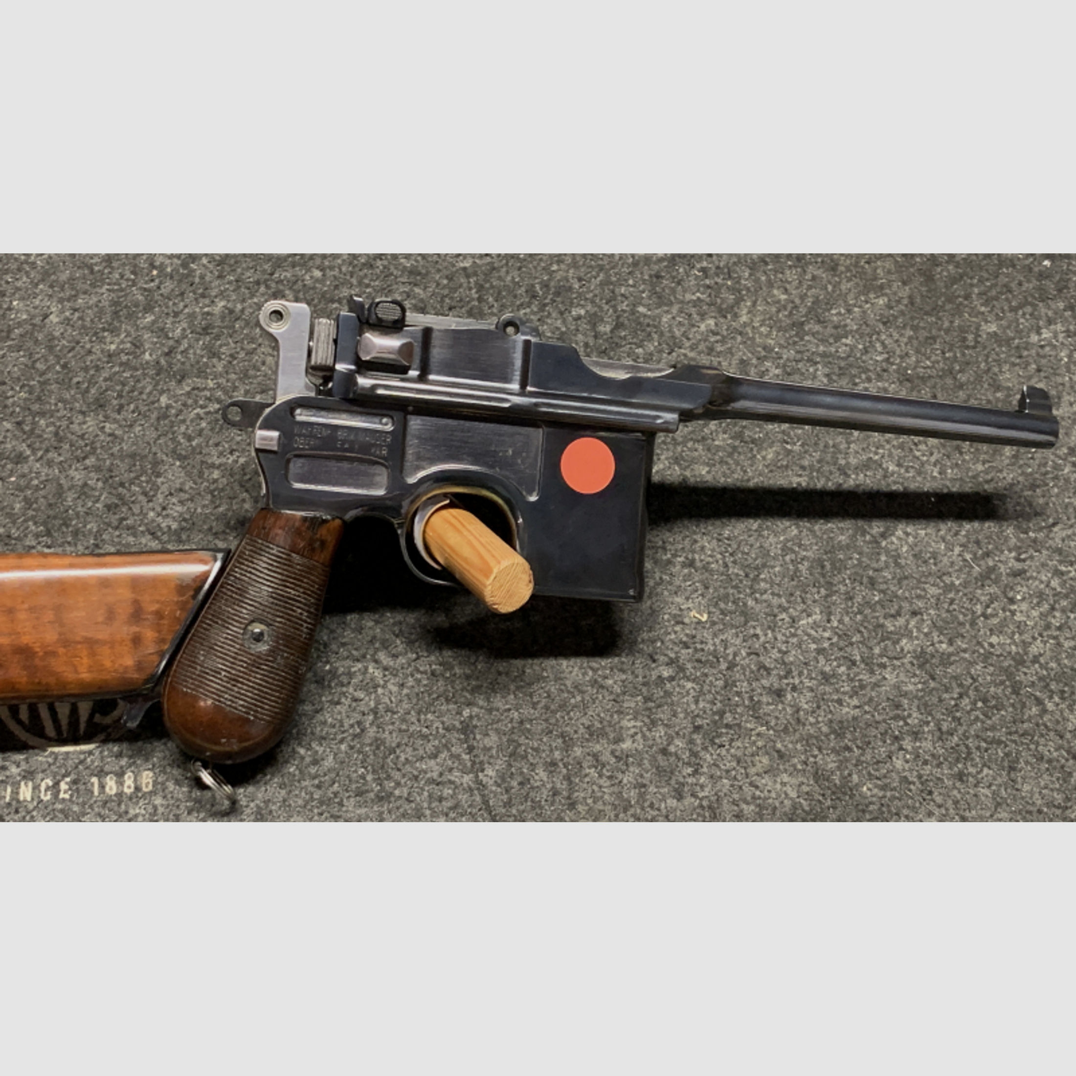 Mauser C96 7,63x25/Mauser mit Anschlagschaft und Belederung