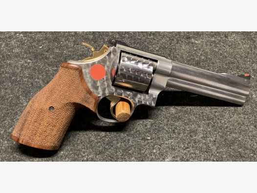 Smith&Wesson Mod. 627-0 .357Magnum 5,5" Lauf, N-Frame
