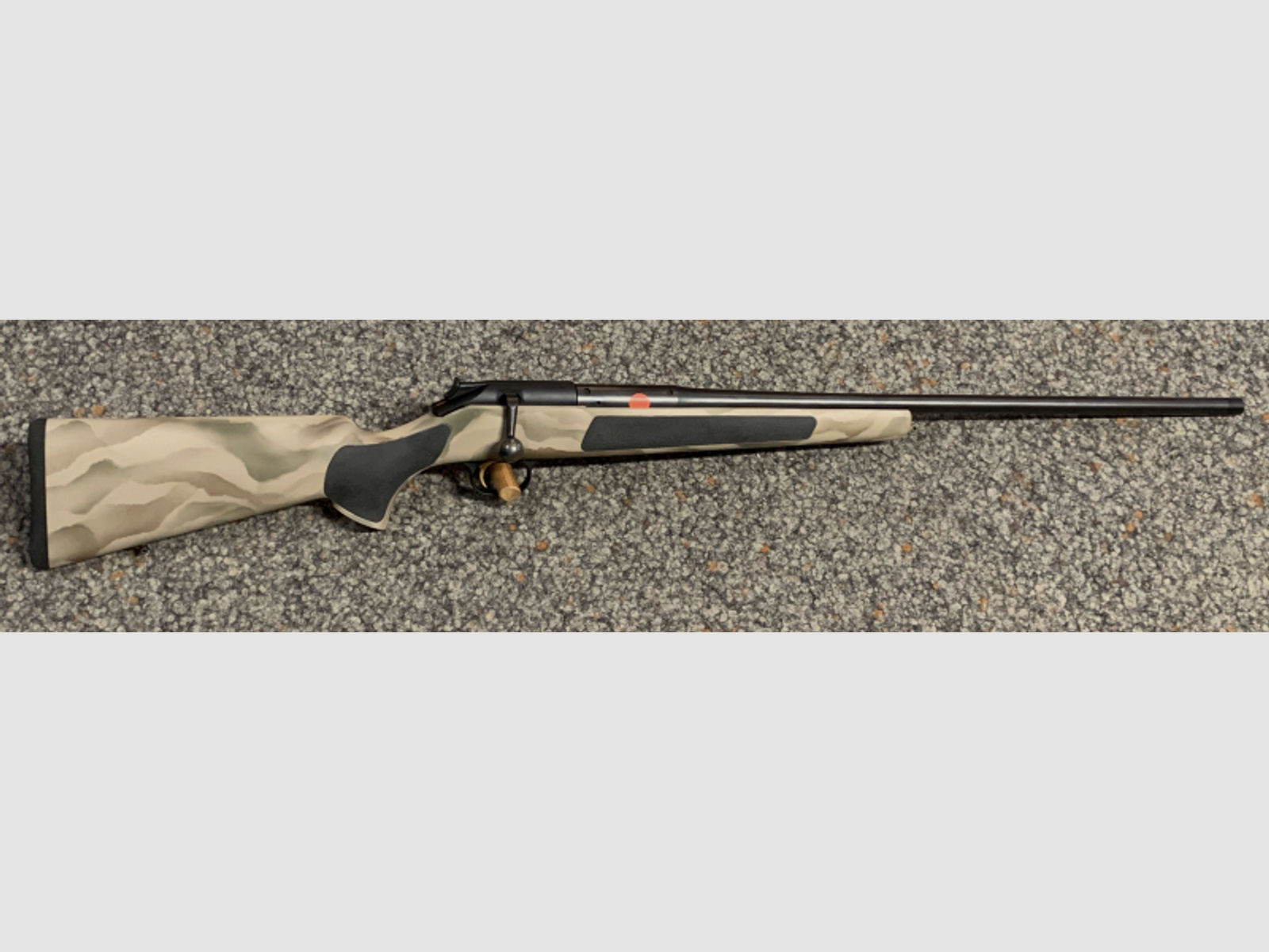 Blaser R93 Professional 7mm Blaser Magnum, 65cm Lauf mit Gewinde, Camo-Schaft, Goldabzug, Stahlkugel
