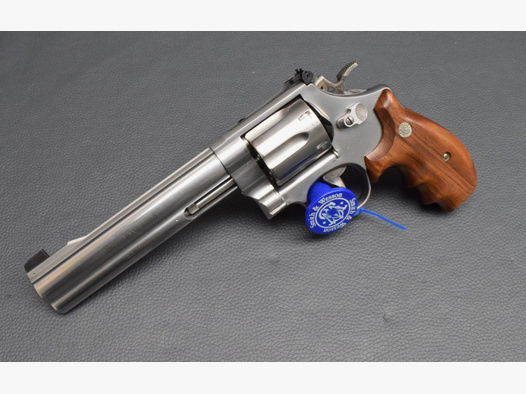 Smith & Wesson Modell 629 Classic DX, 6,5", Kal. 44 Magnum, sehr gut