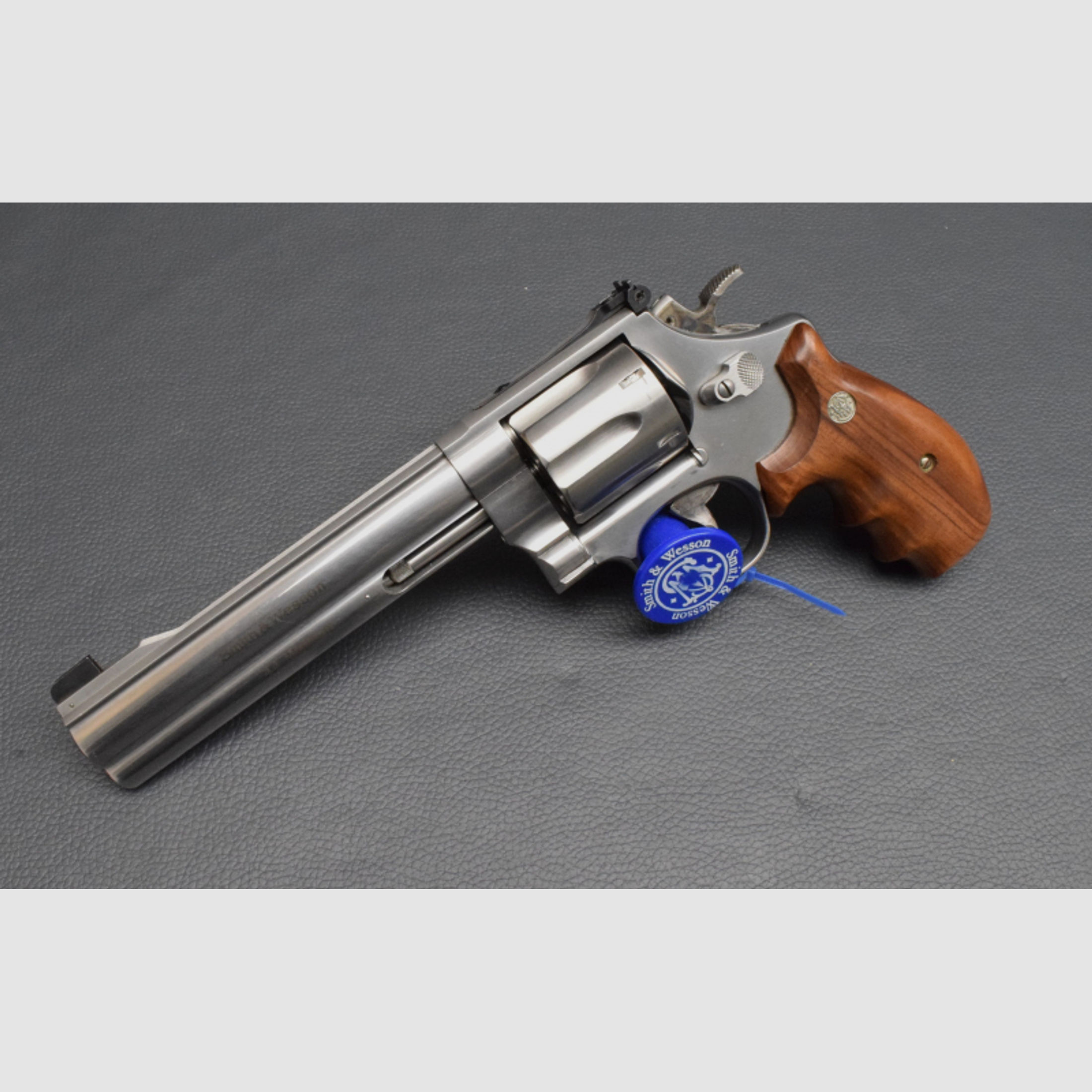 Smith & Wesson Modell 629 Classic DX, 6,5", Kal. 44 Magnum, sehr gut