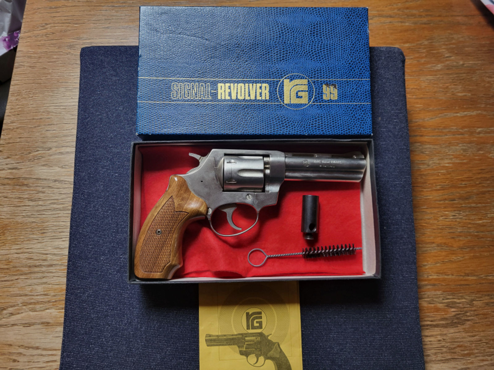 Schöner Revolver Röhm RG 99 Nickel mit PTB 452 9mm R.K.