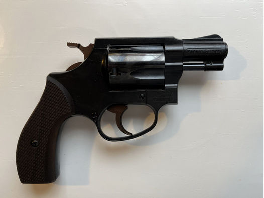 Weihrauch HW37 Schreckschuss Revolver 9mm R.K. brüniert mit Holzgriffschalen