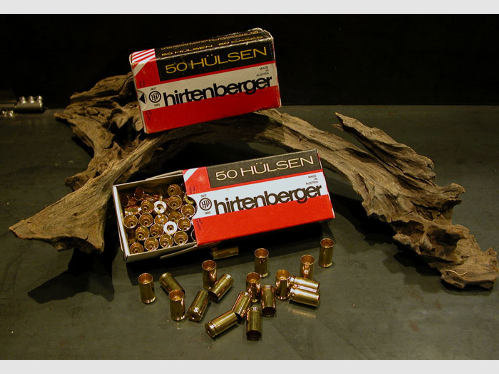 @ NEU 50 Stück orig. Hirtenberger Hülsen Kal. 9mm Luger / Para Original verpackt ohne Zünder NEU @