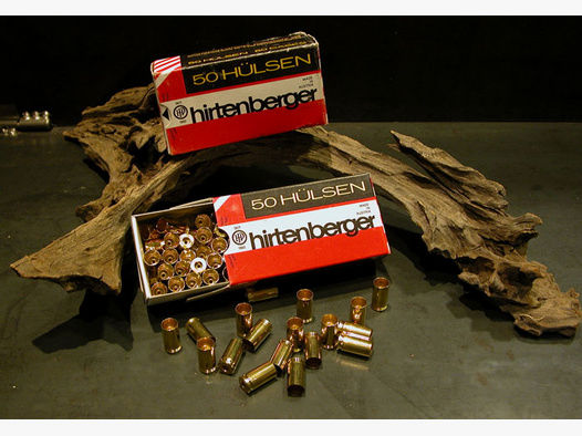 @ NEU 50 Stück orig. Hirtenberger Hülsen Kal. 9mm Luger / Para Original verpackt ohne Zünder NEU @