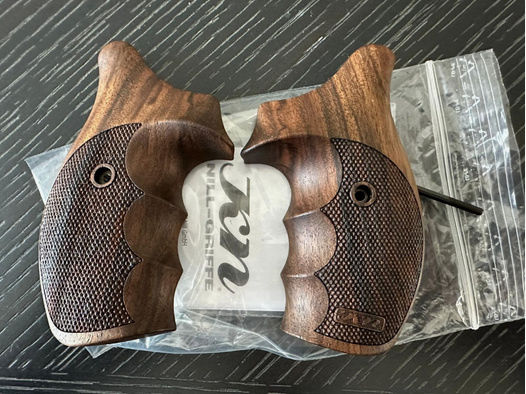 Karl Nill Luxus Holz Griff / Griffschalen für Revolver S&W Smith&Wesson, K/L Rahmen