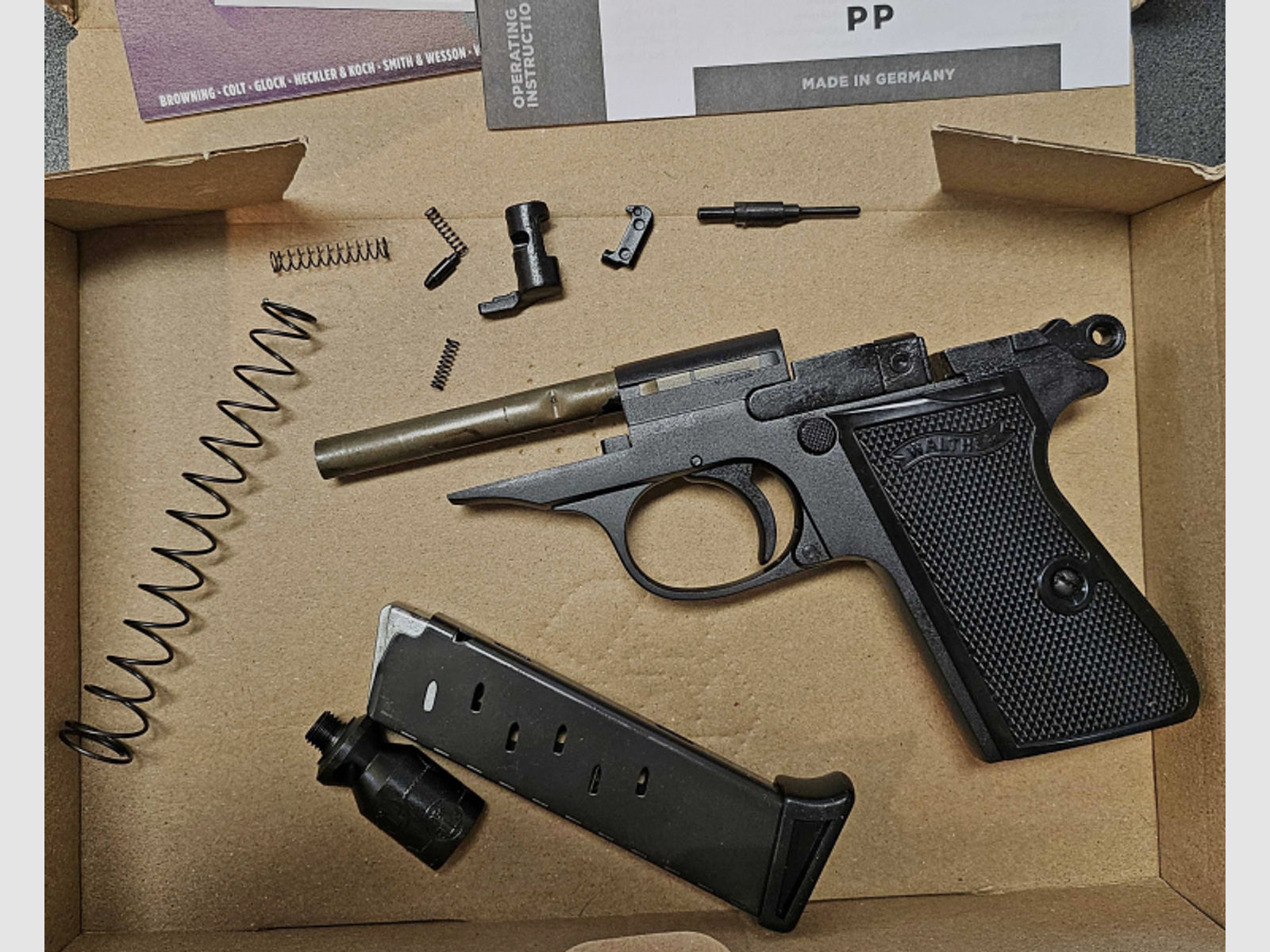 Walther Umarex Mod. PP Griffstück Teile Magazin 9mm Knall PAK