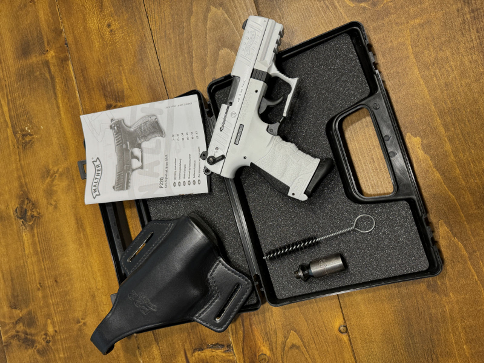 Walther P22Q White Edition Schreckschuss Pistole NEU Weiß + Holster Signal Waffe OVP Limited 9mm