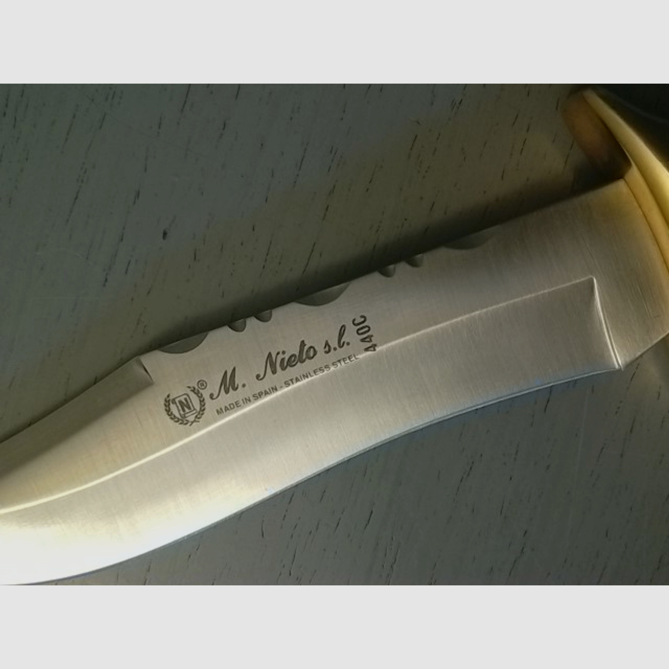 Feststehendes Messer