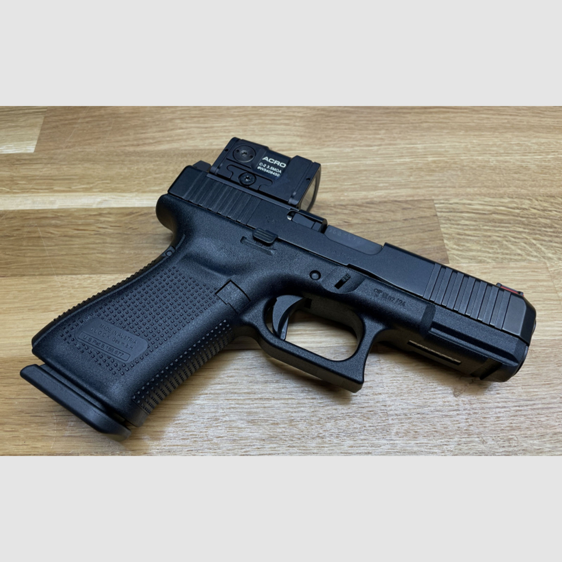 Glock 19 Gen. 5 MOS inkl. Aimpoint ACRO C-2 und L2D SD Visierung Kaliber 9mm Luger