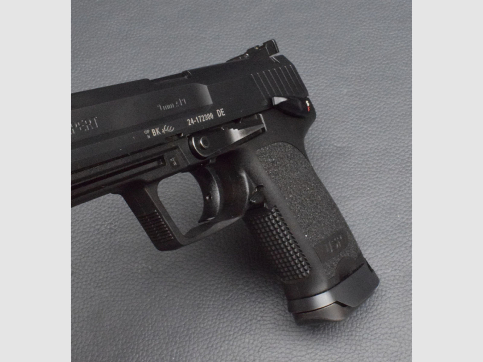 Heckler & Koch USP Expert 9mm Luger (9x19)