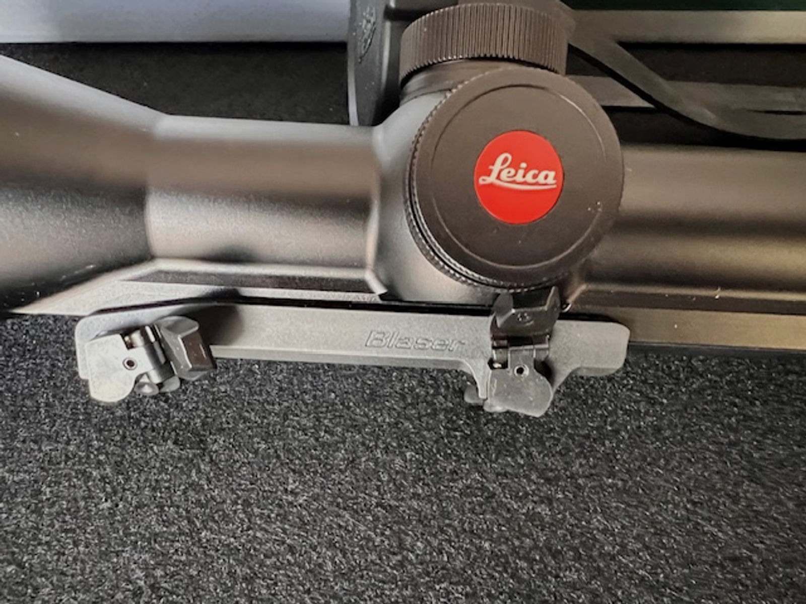 Zielfernrohr Leica Fortis 6 2-12x50i unbenutzt und Ovp mit Schiene und Blaser Sattelmontage