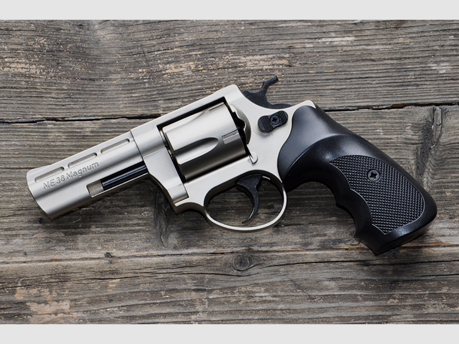 Cuno Melcher / ME 38 Magnum Nickel Schreckschuß-Revolver / Double Action / Kaliber 380/9mm Knall