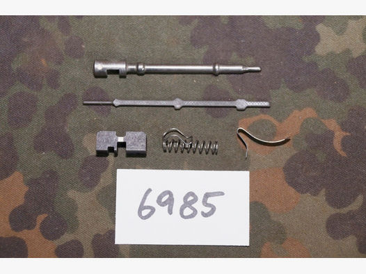 Walther P1 Ersatzteile Konvolut unbenutzte Pistolen Teile Ex-Bundeswehr Sammlung (6985)