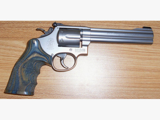 Smith & Wesson 617 Revolver 22lr 6Zoll Target Champion