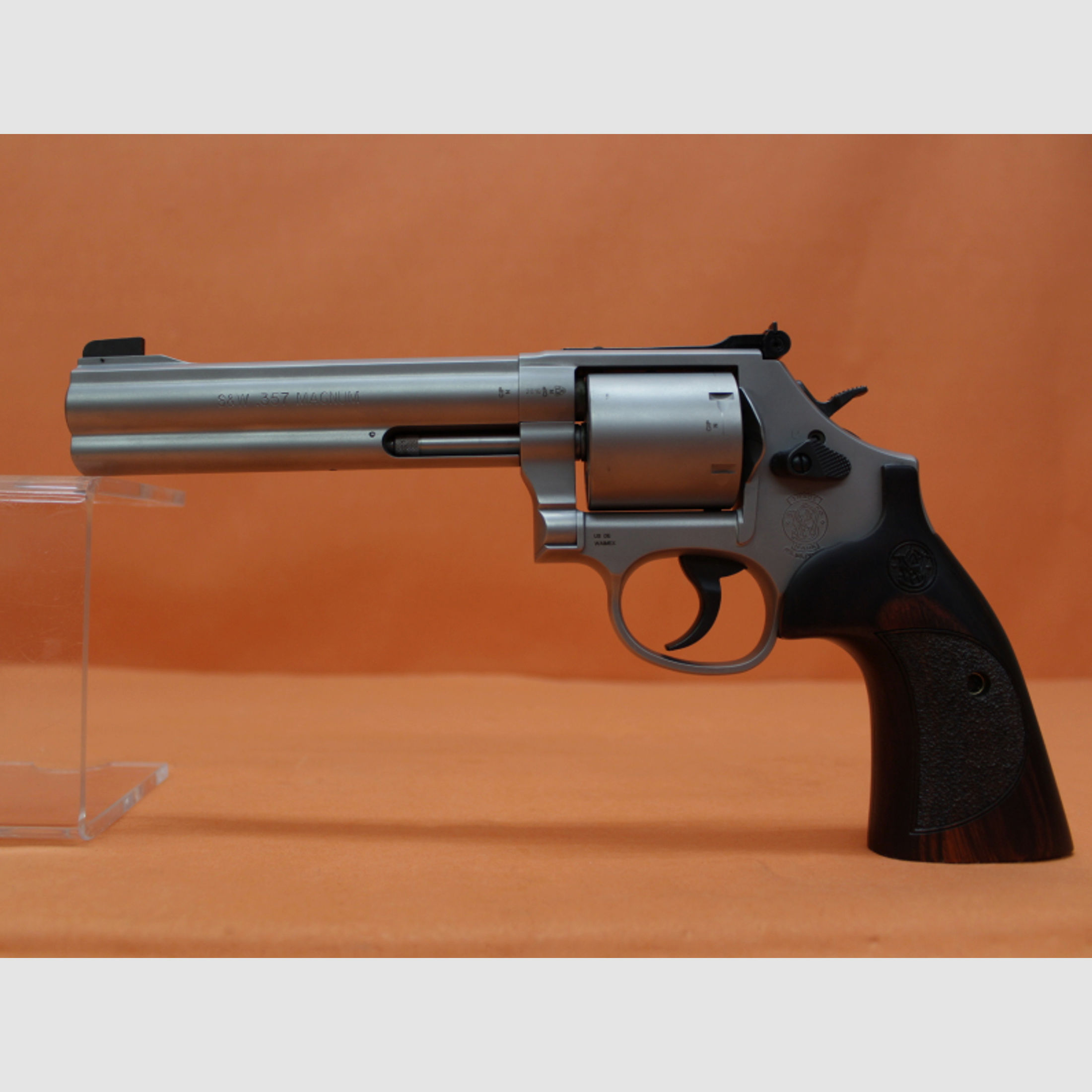 Revolver .357Magnum Smith&Wesson/ S&W686-6 International Stainless matt, 6" Lauf/ Mikrometervisier