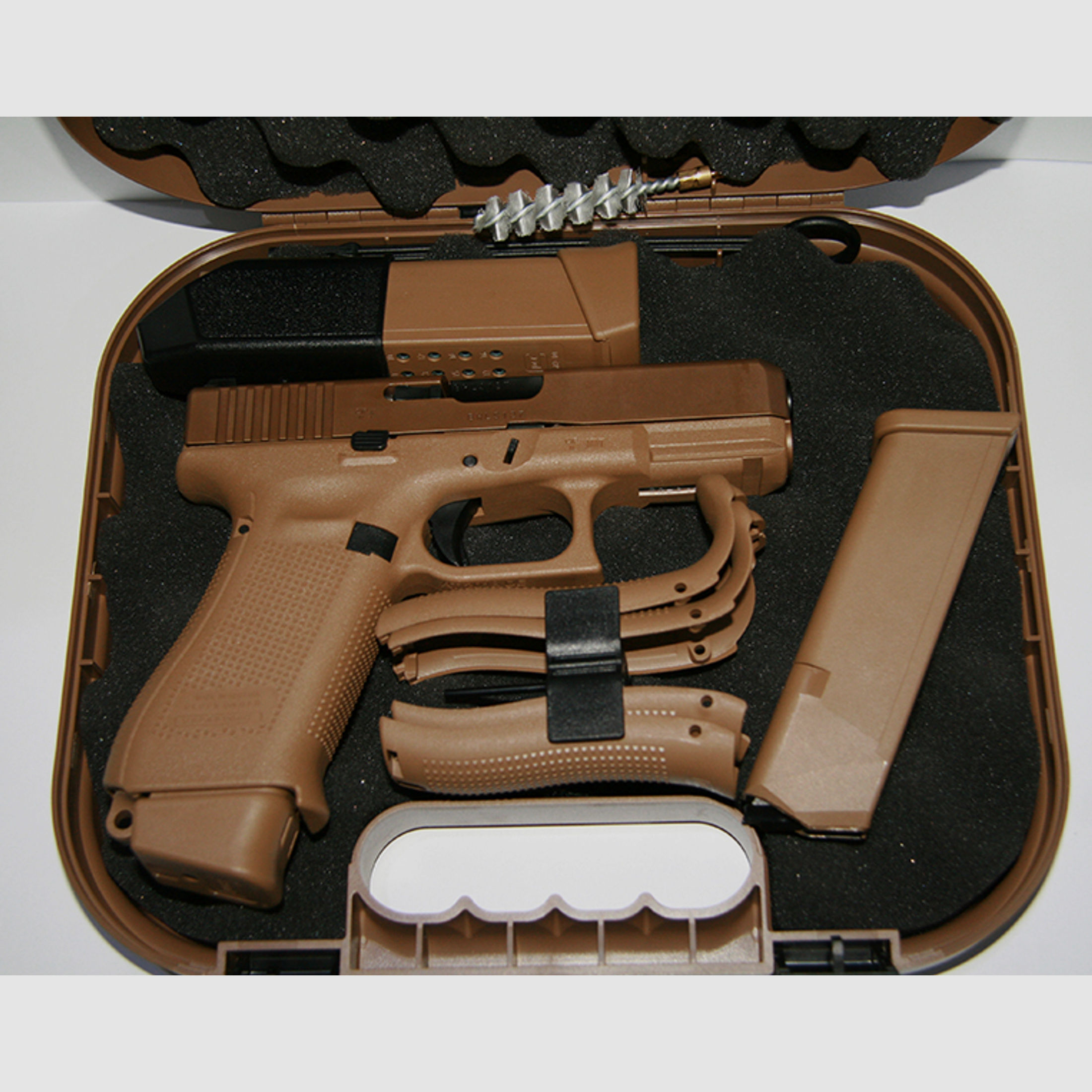 NEUHEIT: GLOCK 19X Pistole 9mm Luger (9x19) Marksman Barrel | coyote / Gold /sand SOFORT VERFÜGBAR