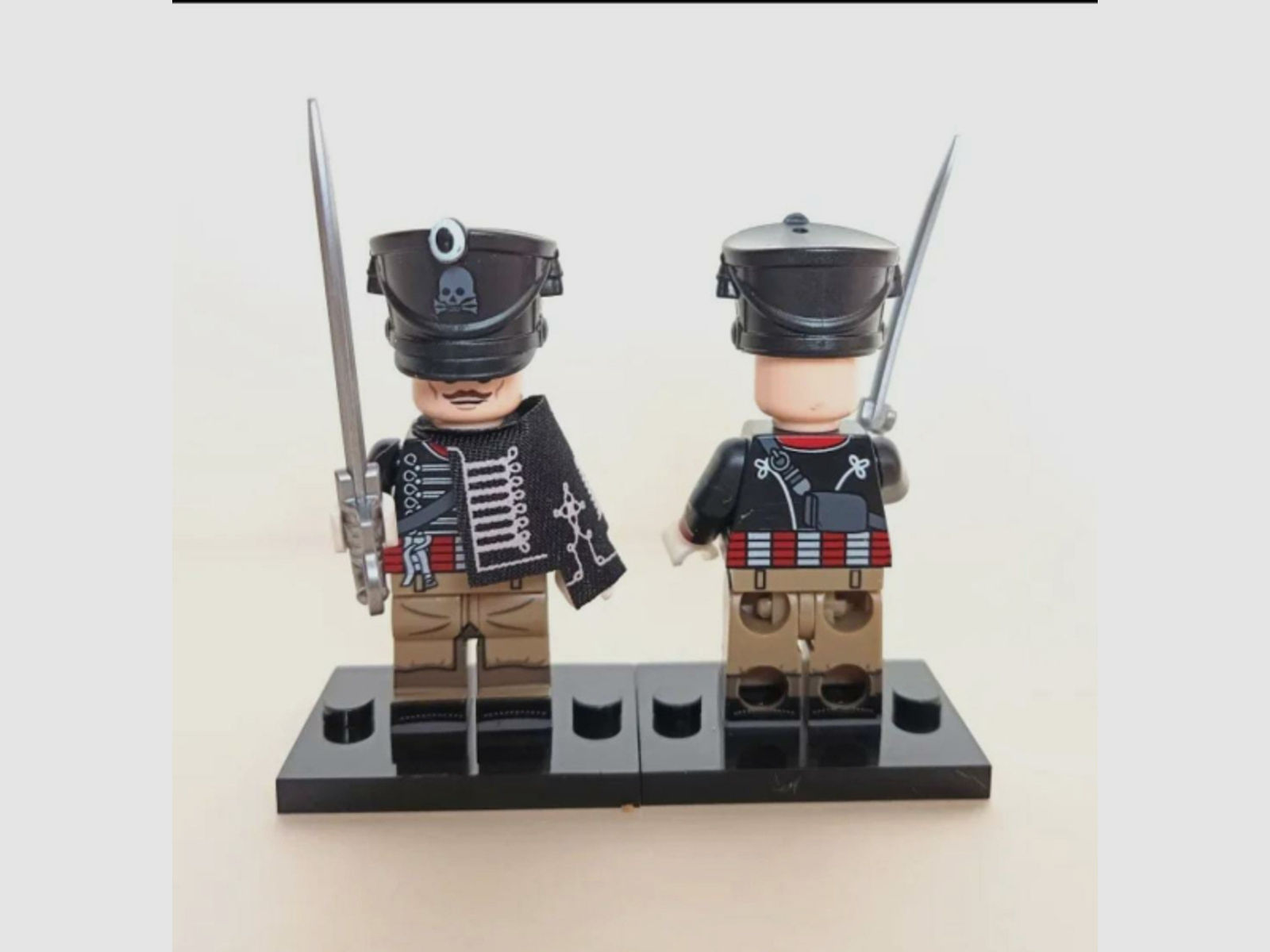 Schwarze Husaren Minifigure wie Lego Preußen Totenkopf Säbel