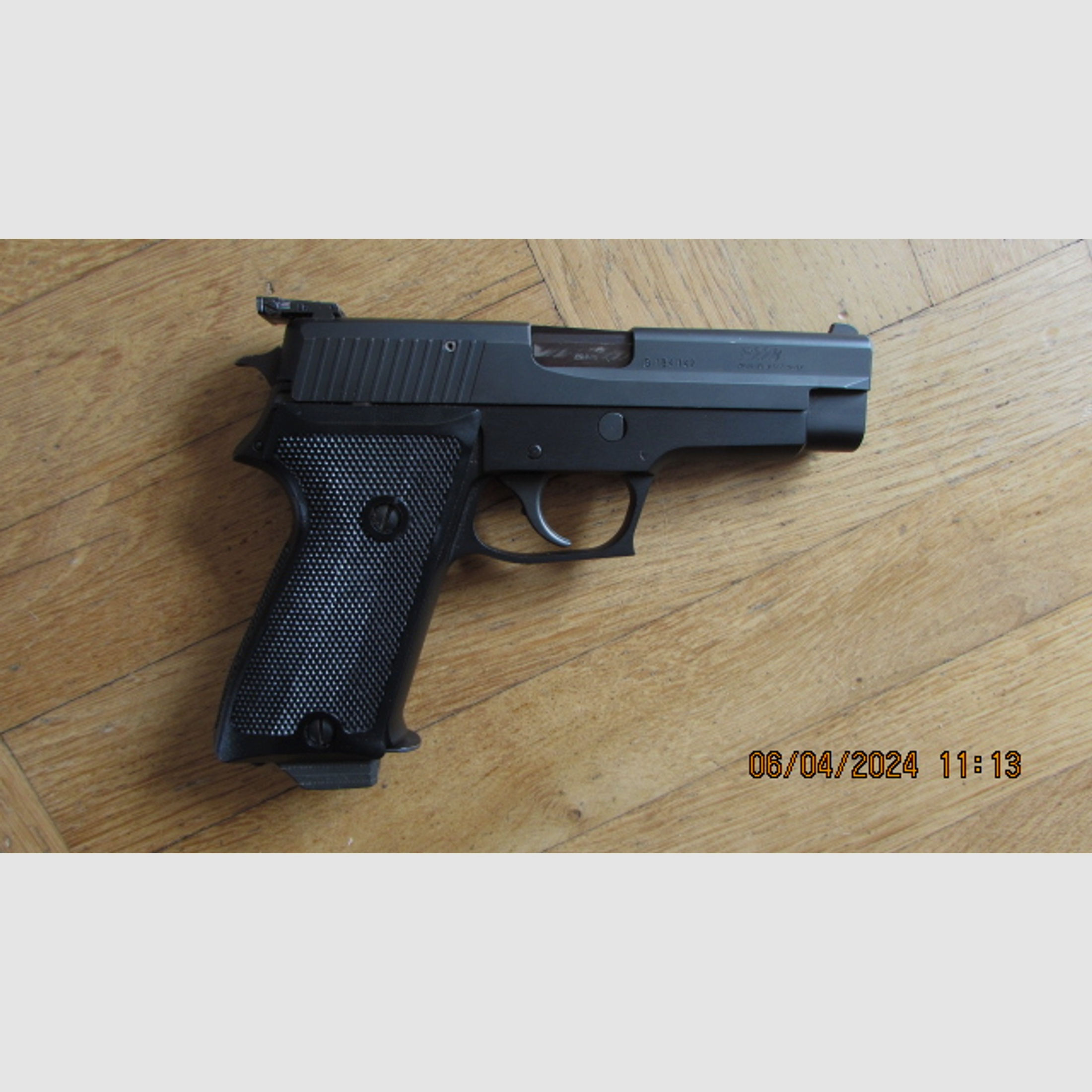 Pistole Sig Sauer P220, Kal. .45Auto