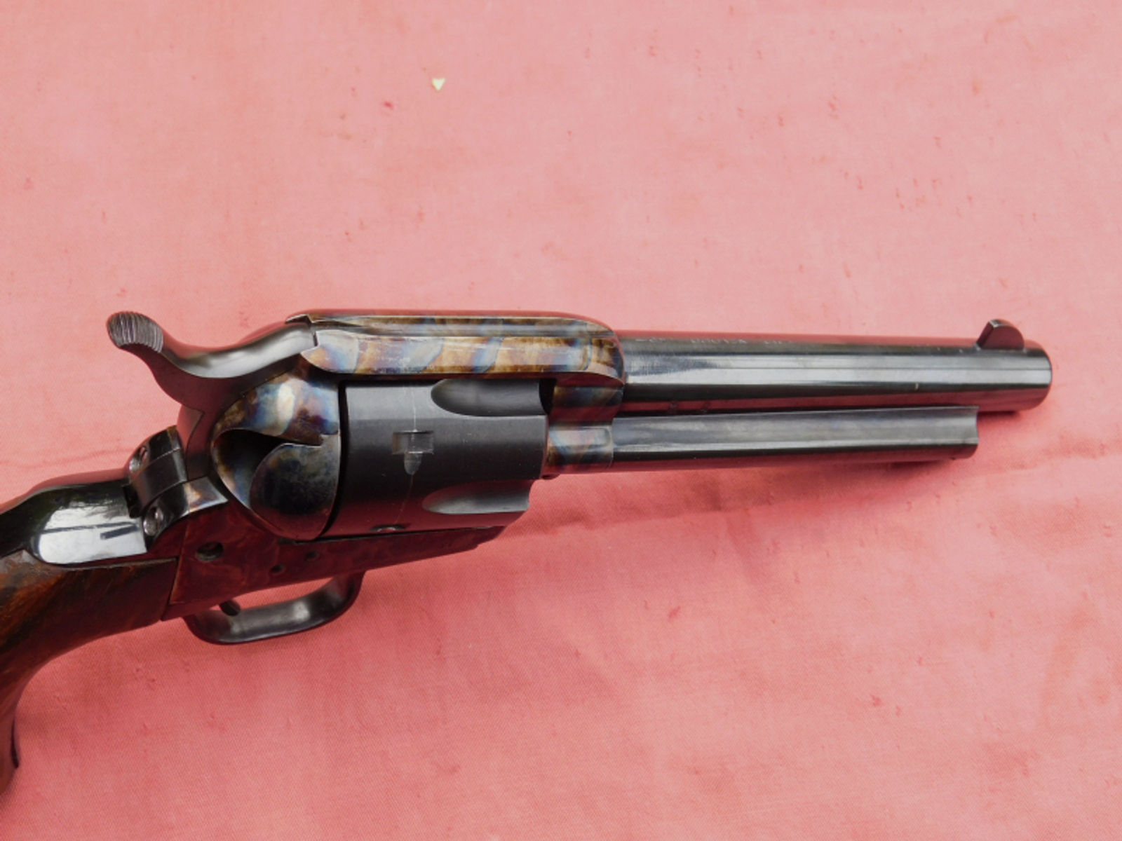 SAA Revolver Kal. 45 Colt, Nevrog Uberti